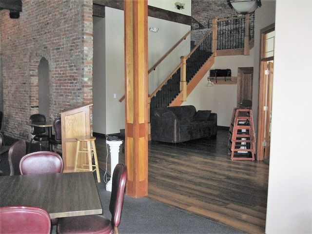 208 S State St, Jerseyville, IL 62052